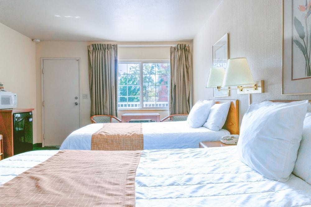 Riverfront Inn Roseburg Bagian luar foto