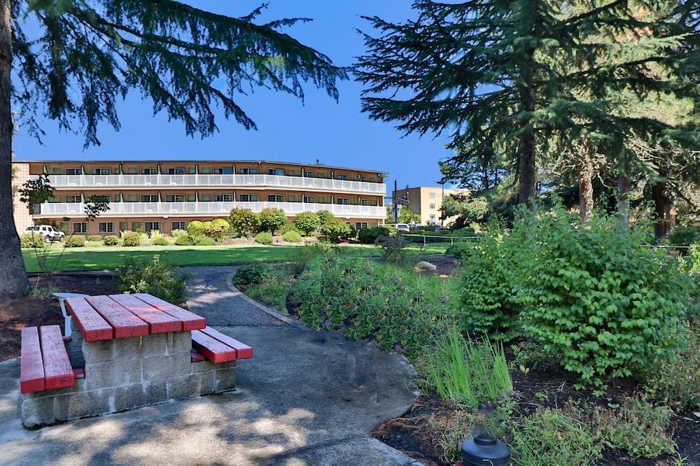 Riverfront Inn Roseburg Bagian luar foto